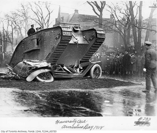 Illustration for article titled Watching A WWI-Era Tank Crush A Car Is Still Satisfying 100 Years Later